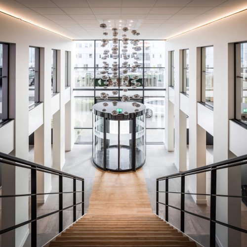 binnenhuisarchitect ontwerp kantoor hanglamp Maretti Dream systeemwand Planeffect interieurdesign Wildenberg