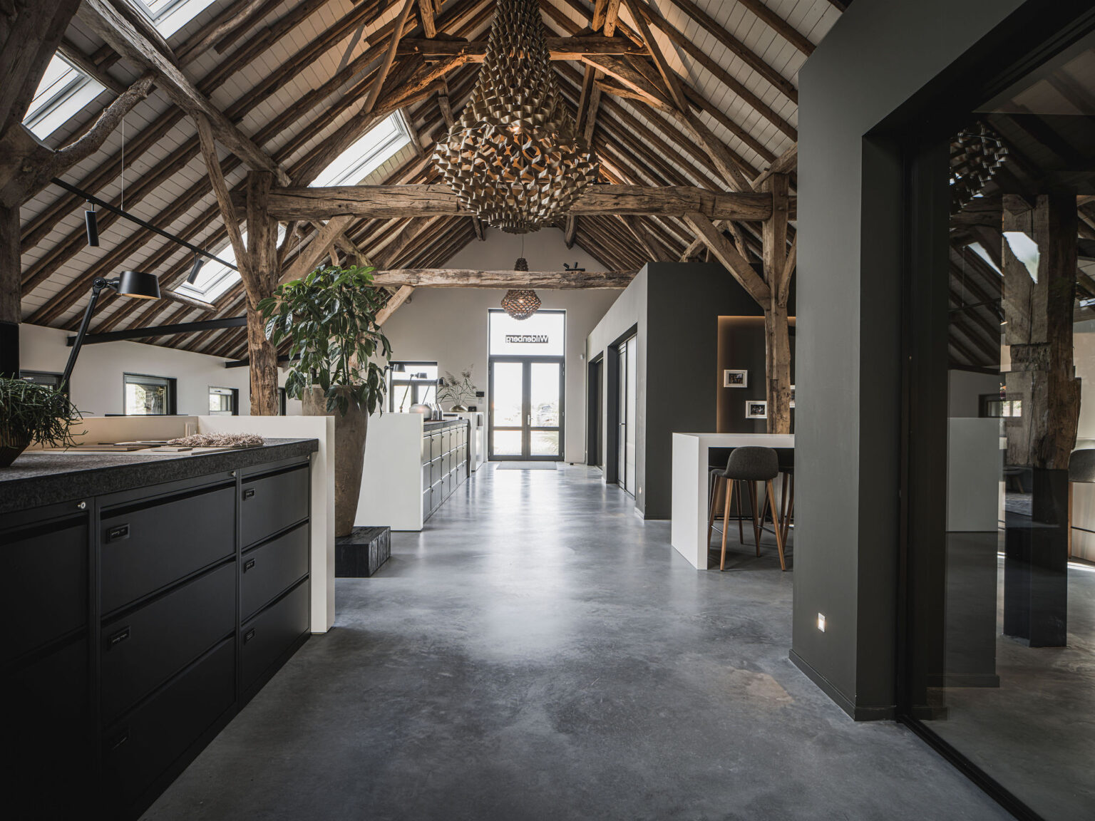 interieurarchitect interiorarchitect Wildenberg ontwerp exclusief kantoor interieur binnenhuisarchitect exclusive interior kantoorinspiratie luxuryoffice entree