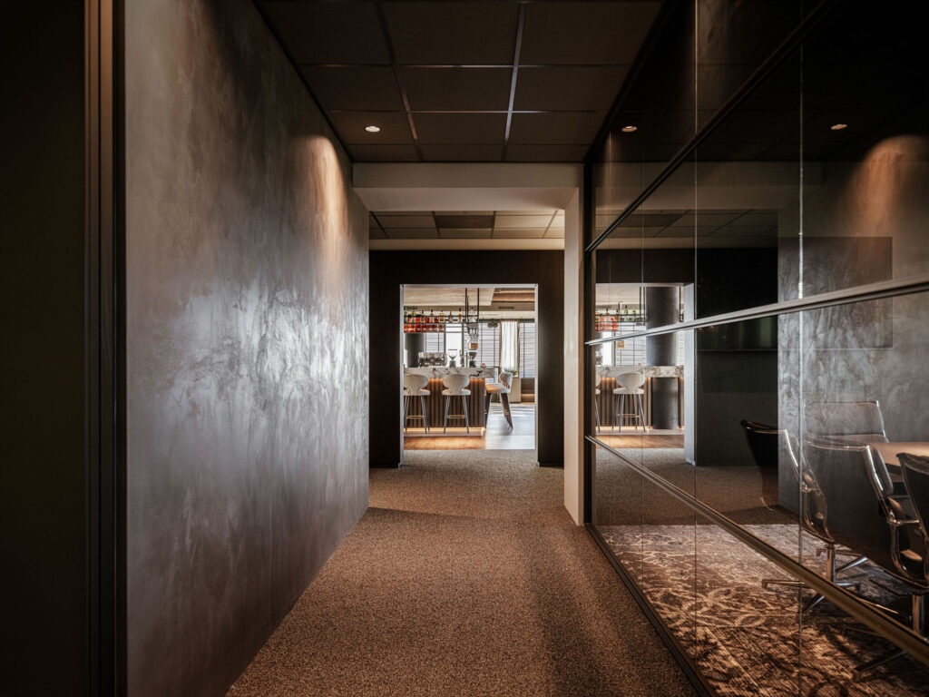 interieurarchitect Wildenberg binnenhuisarchitect Benkey Finance Boutique WTC Almere 21e verdieping Wijzonol