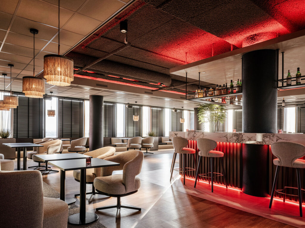 interieurarchitect Wildenberg interieurarchitectuur Benkey WTC Almere 21e verdieping Peter Baas sky bar Liviza